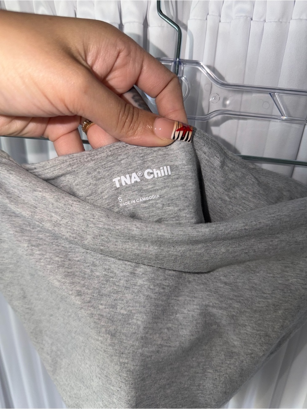 Aritzia TNA Chill Gray Crop Top